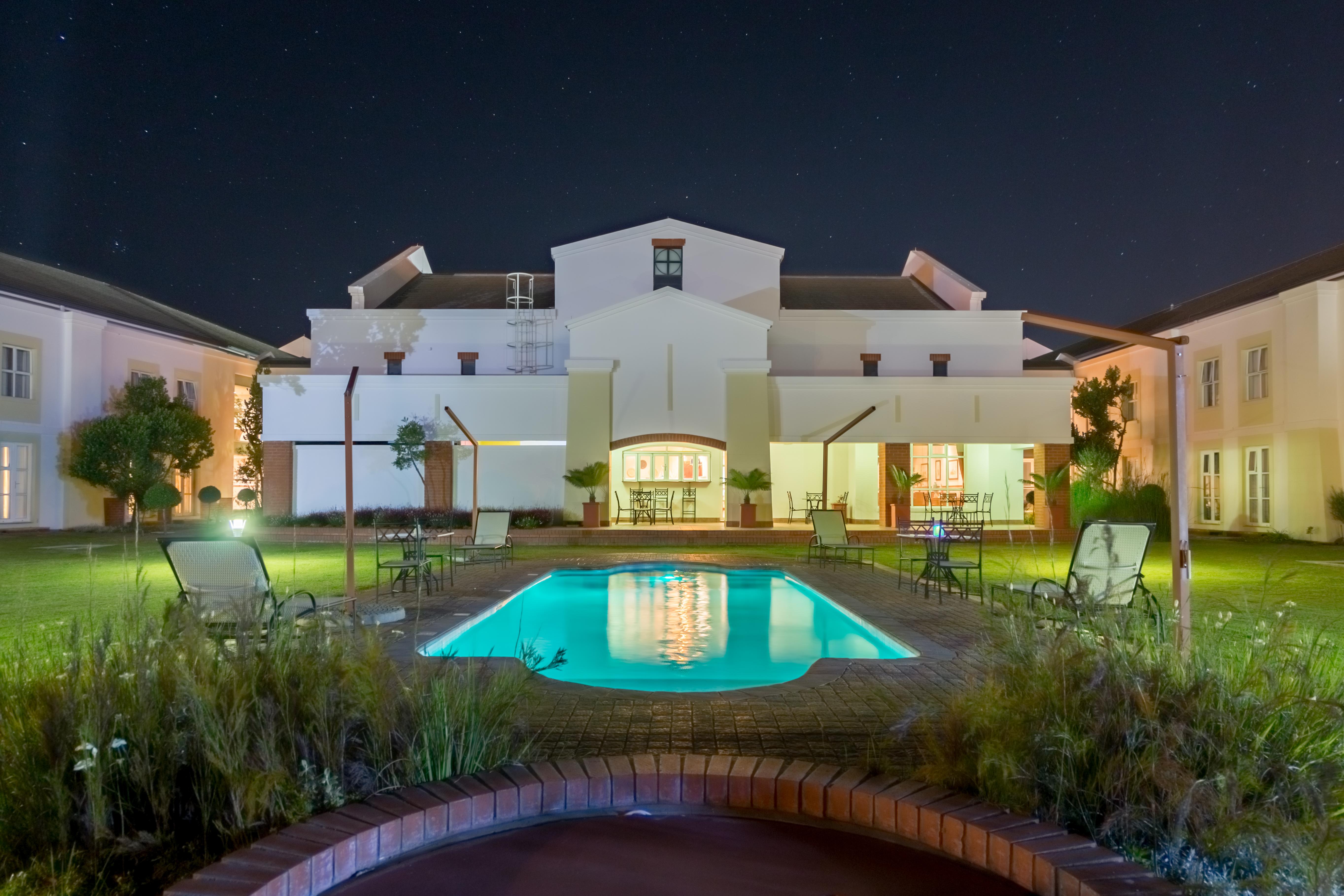 Town Lodge George Luaran gambar