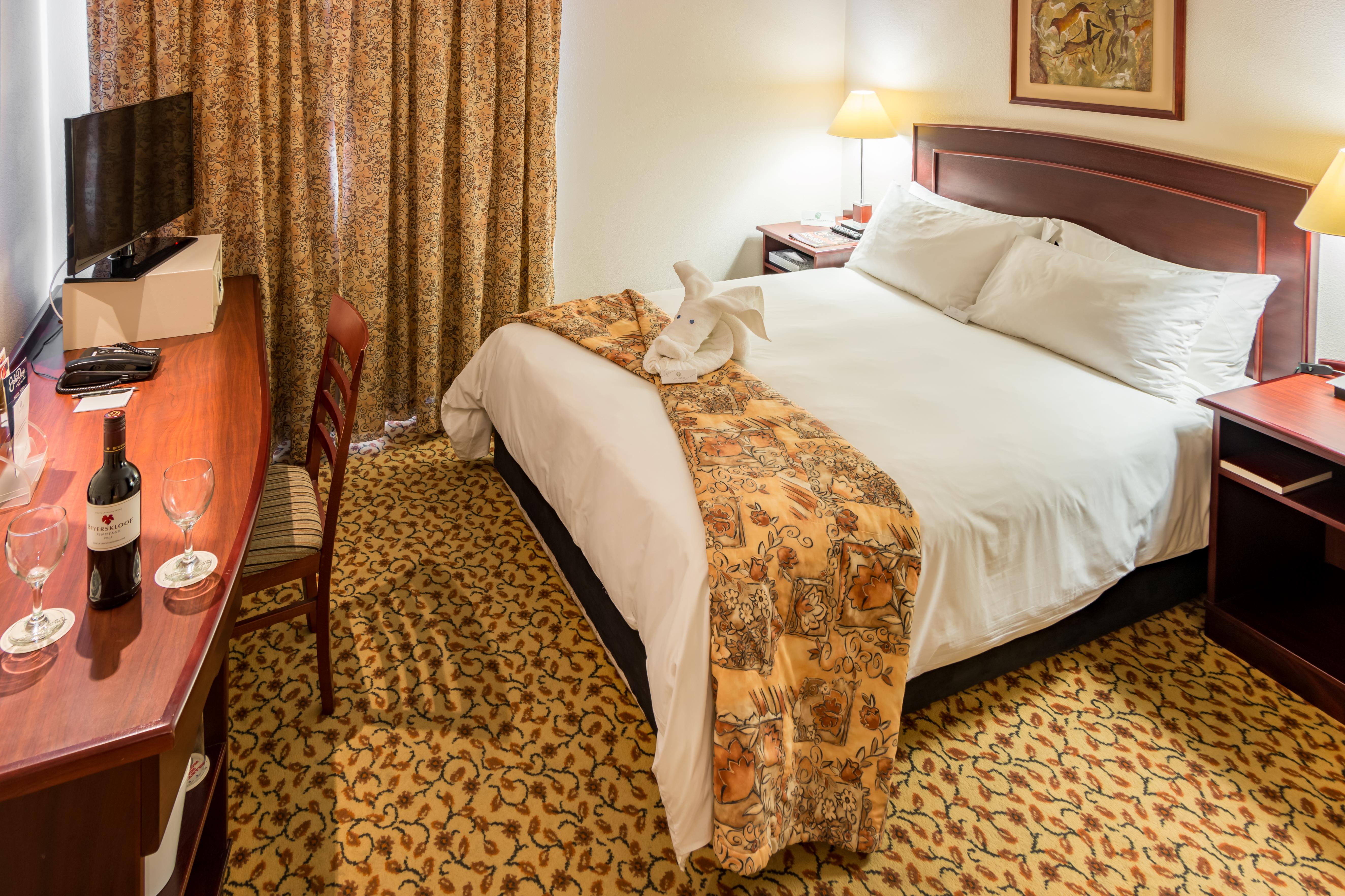 Town Lodge George Luaran gambar