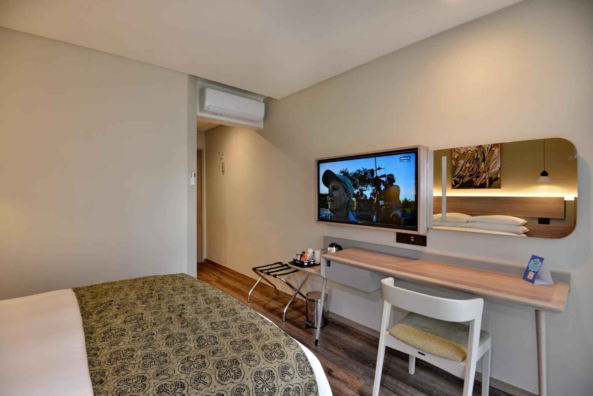 Town Lodge George Luaran gambar