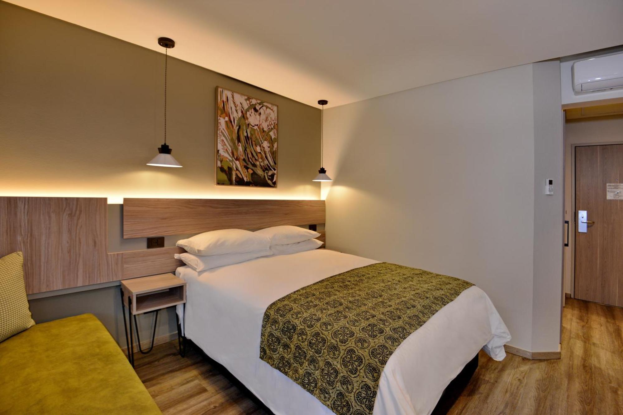 Town Lodge George Luaran gambar