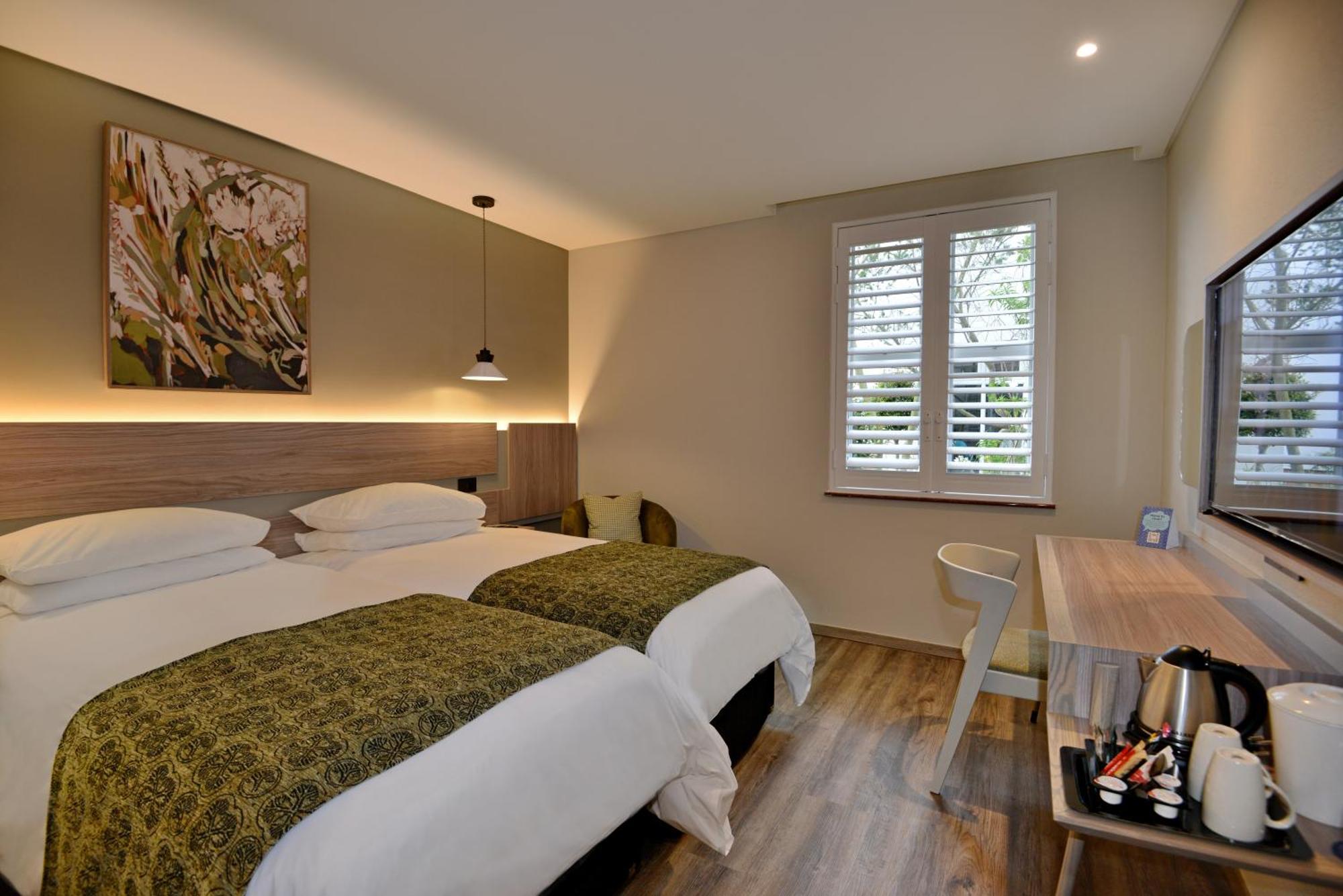 Town Lodge George Luaran gambar