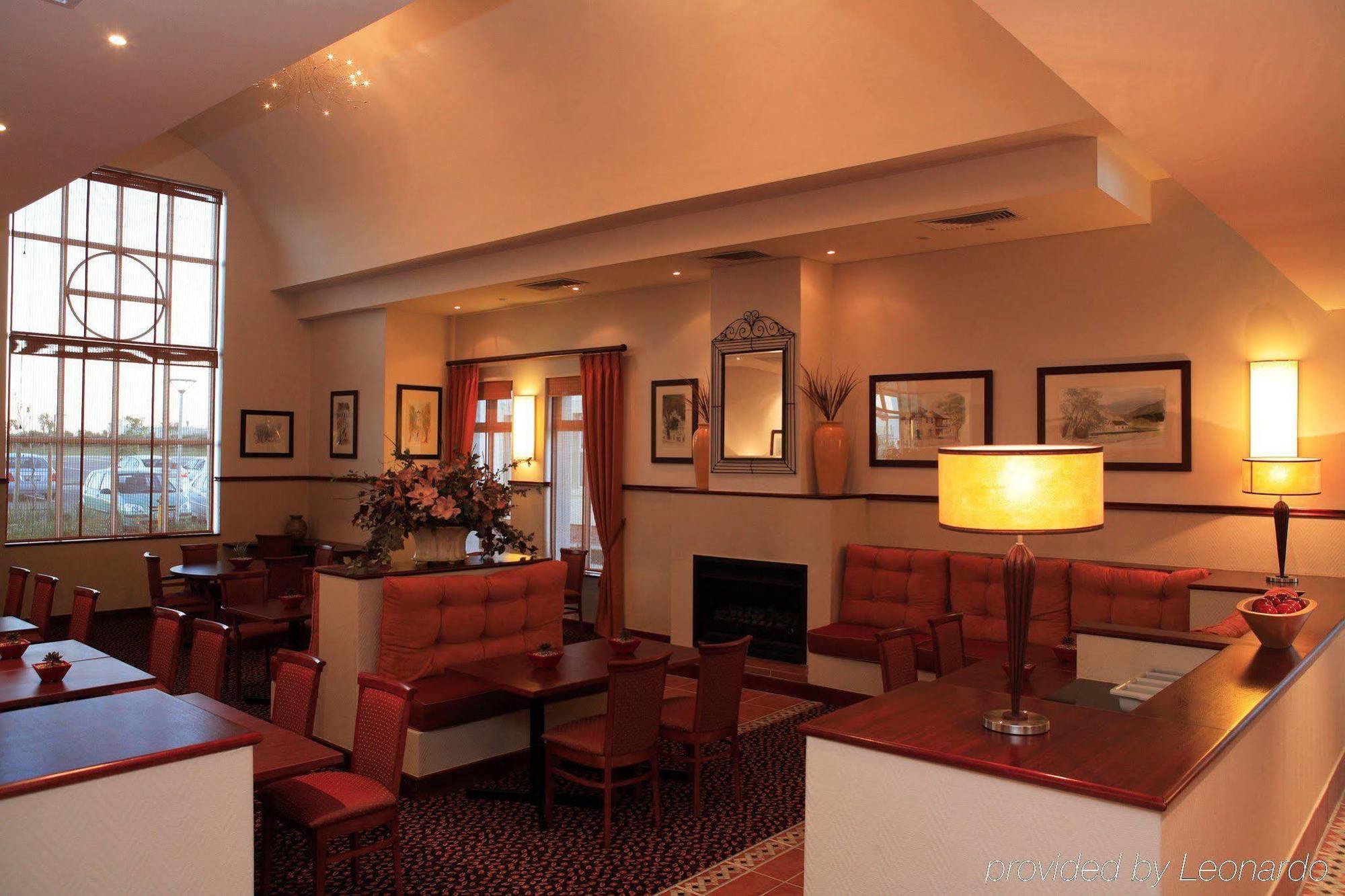 Town Lodge George Luaran gambar
